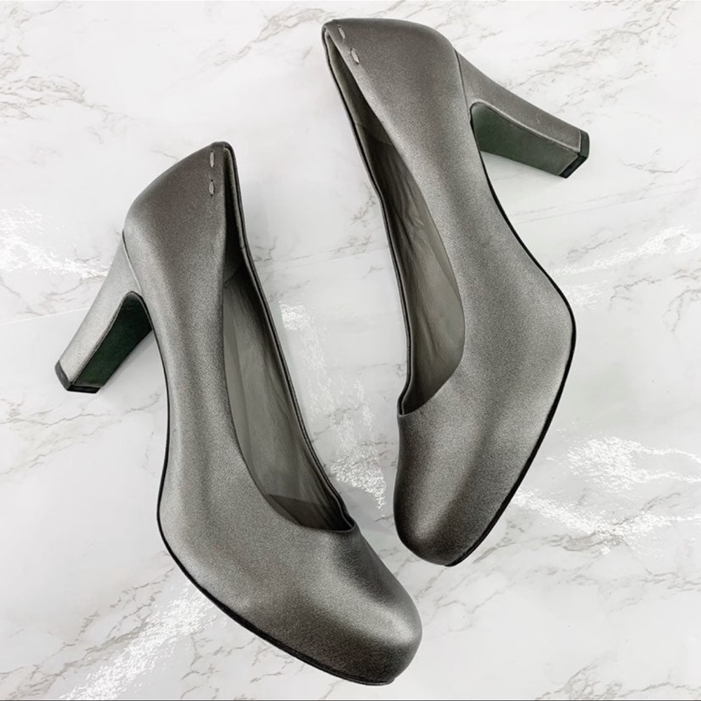 Eileen Fisher Leather Pewter Silver Heels Pumps Block Heel Slip On Round Toe 7.5